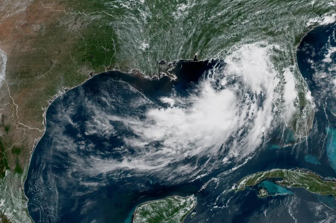 'Life-threatening' tropical storm expected to batter Florida, Texas, Louisiana: forecasters