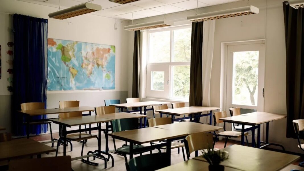 Pinellas County Schools begin round 2 of possible closures, say low enrollment could last till 2050