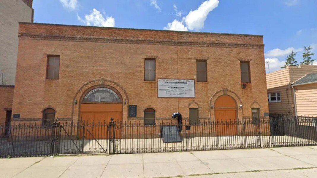 Queens man arrested with Molotov cocktails after alleged arson attacks on Ozone Park and Woodhaven churches