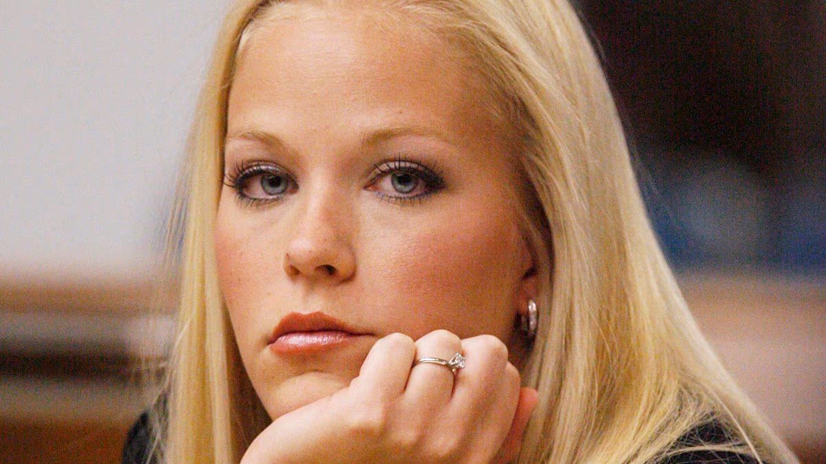 Shocking reinvention of Florida teacher dubbed 'too pretty for prison'