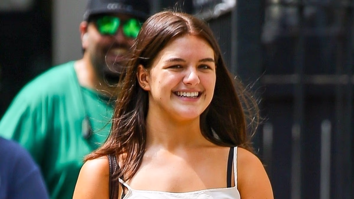 Suri Cruise, 20, to make acting debut in Shakespeare play