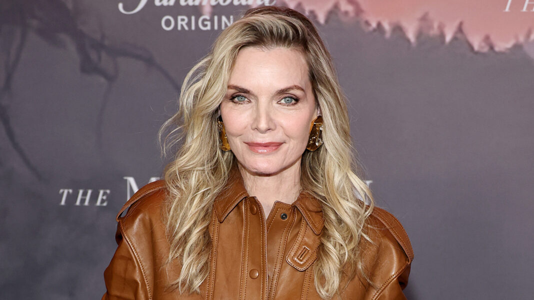 The Madison Star Michelle Pfeiffer's Rocky Road To Becoming A Fashion Icon