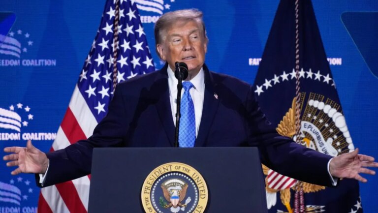 Trump Pledges Extended July 4 Speech Regardless of 107-Degree Heat