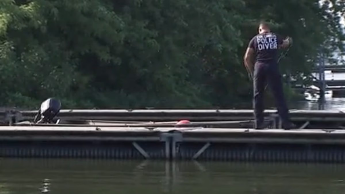 Two of five drowning victims identified after rushing into Ohio river