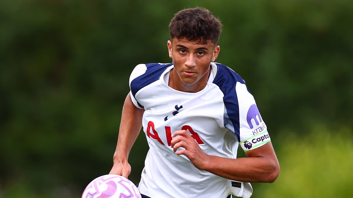Upson Jr swaps Tottenham for Arsenal, Burnley in talks over £28m sale to Leipzig.. and Wolves close in on £8m Rafiki Said: WINDOW WATCH