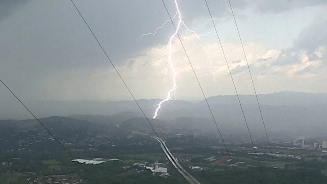 Why Tennessee sees so much lightning
