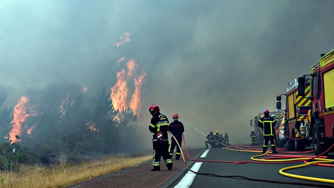 Wildfires displace more than 250,000 in France, threaten famed wine region