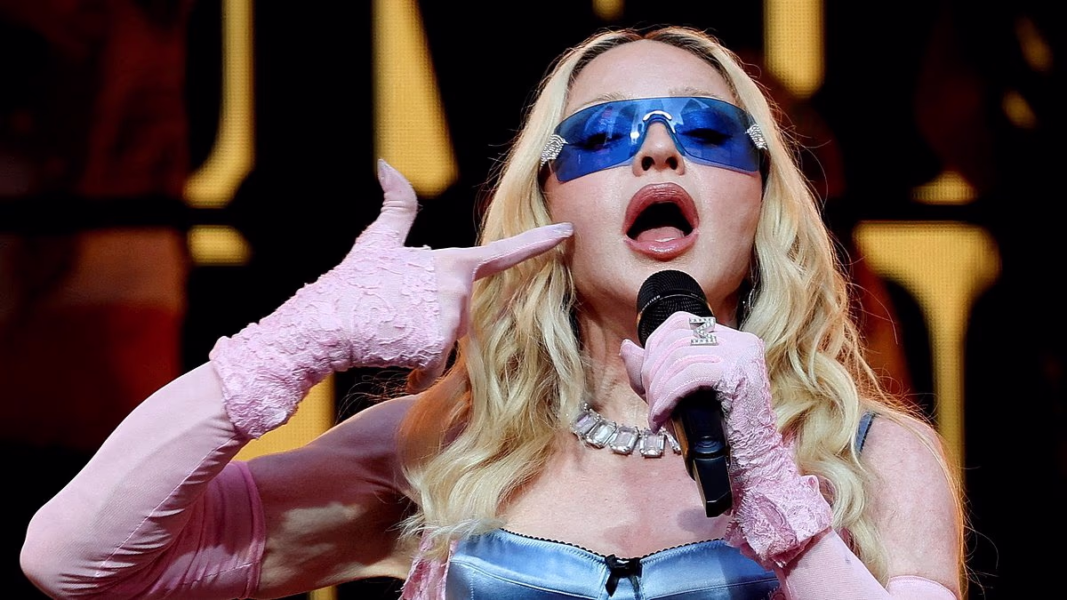 World Cup halftime show: Who is performing and how long will it take?