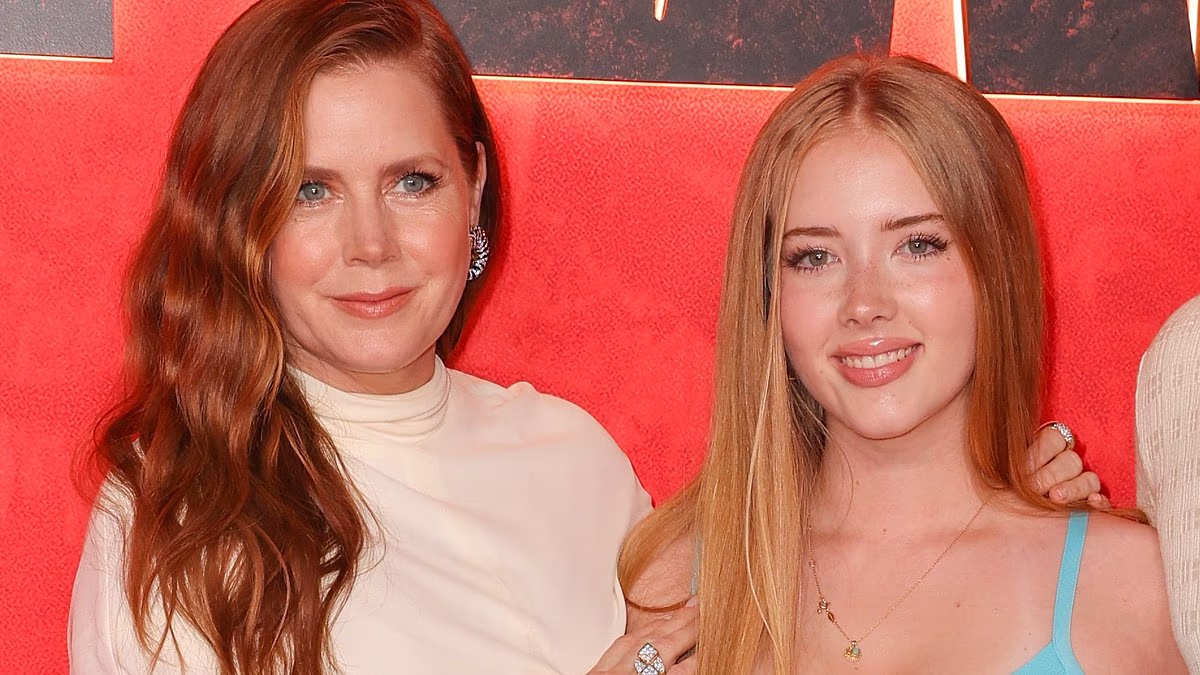 Amy Adams' nepo baby daughter, 16, called Scarlett Johansson's TWIN