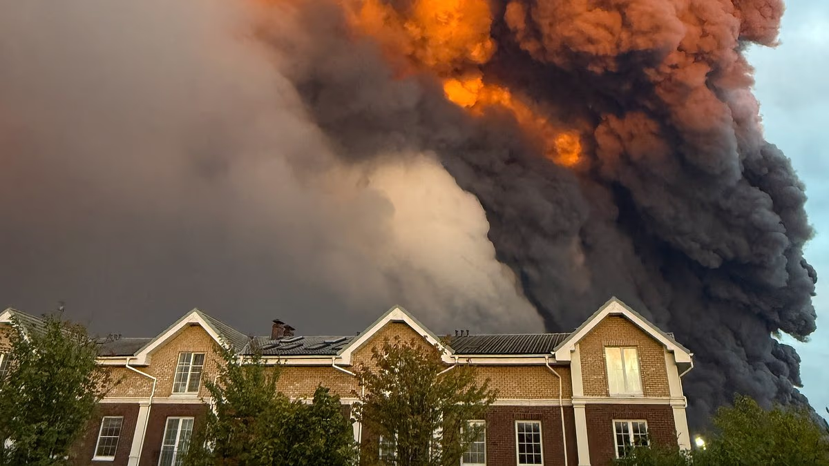 Apocalyptic fire engulfs 'Russian Amazon' hub after Ukrainian attack