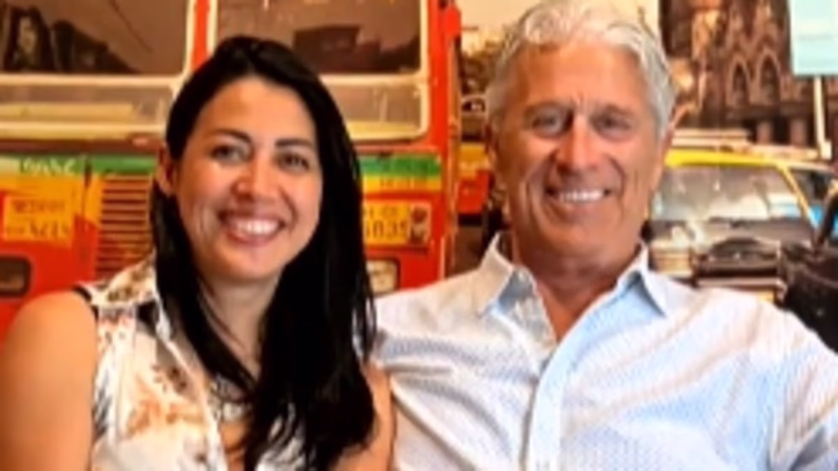 Boomer mocked over complaints ICE detained age-gap Venezuelan fiancée