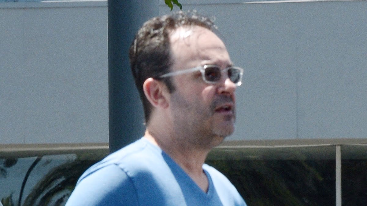 Can you guess this former child star who shot to fame on 80s sitcom?