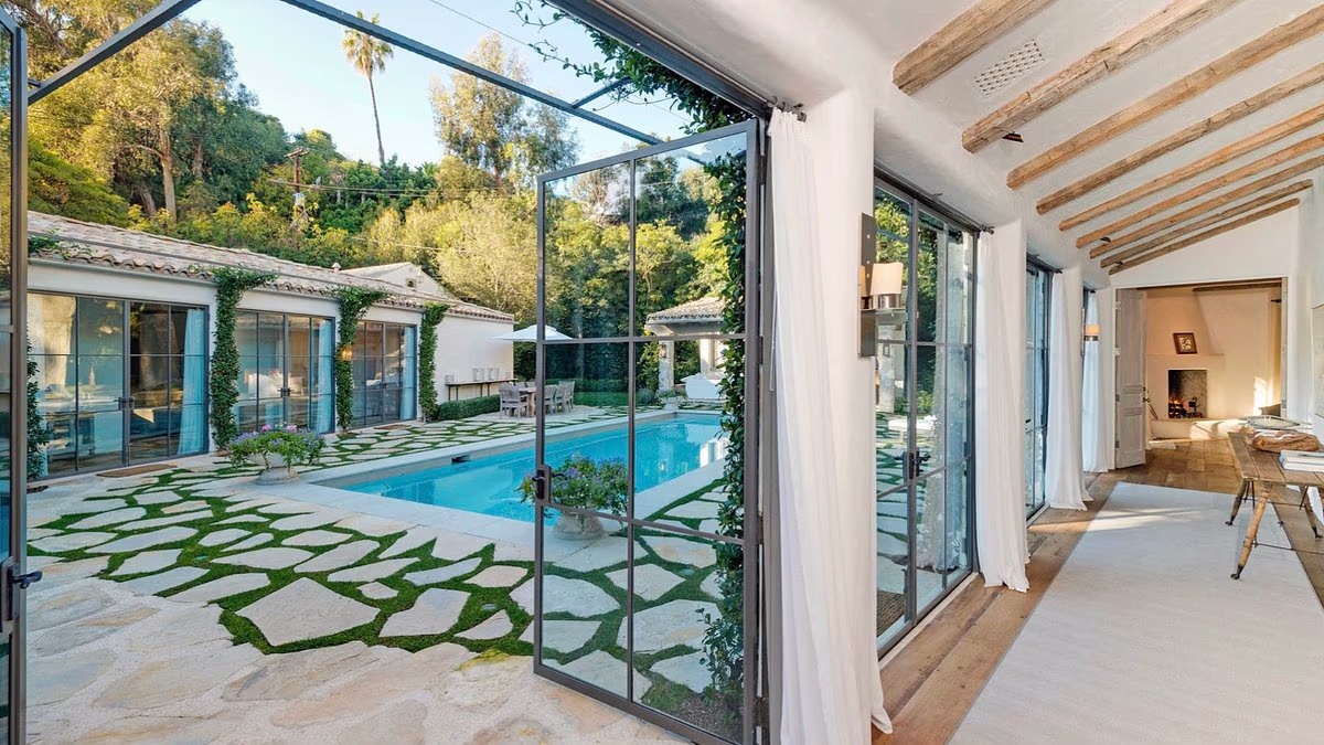 Celebs who splurged on luxury 'bachelor pads' following divorces