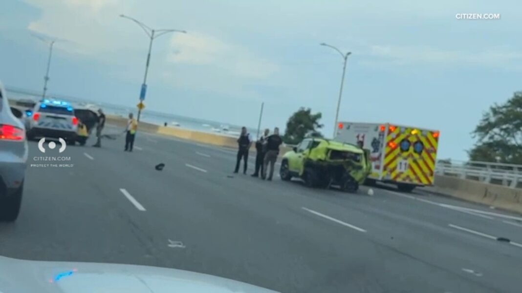 Chicago crash LSD: Child among 4 seriously injured in crash on DuSable Lake Shore Drive near Grand Avenue in Streeterville: CFD