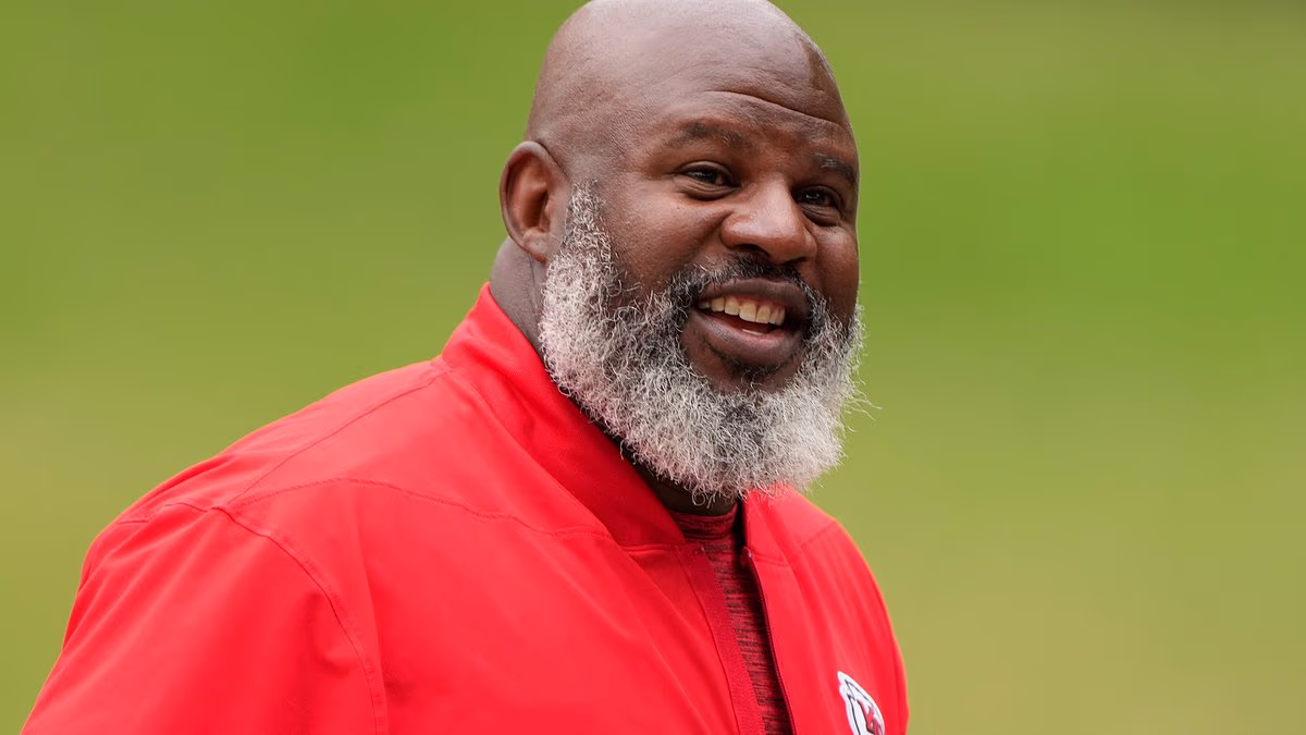 Chiefs coach reveals wife told him to leave house after she was shot