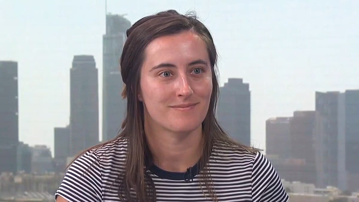DSA member defends defunding the police in awkward TV interview