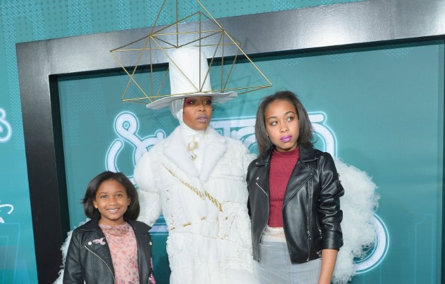 ERYKAH BADU REVEALS HOW DAUGHTERS PUMA AND MARS INSPIRED HER NEW MUSIC