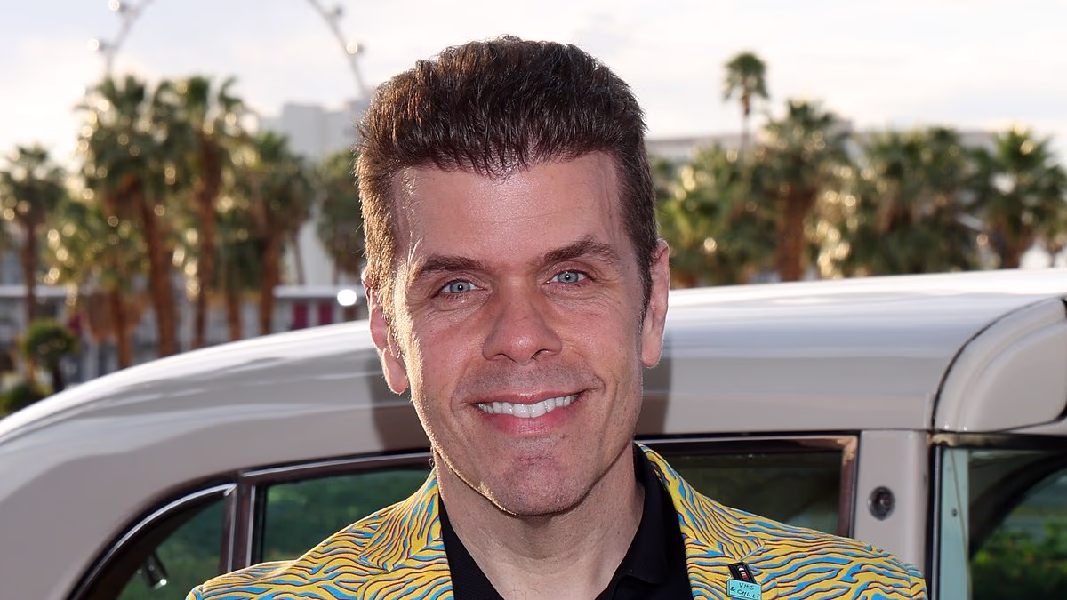 Fears for Perez Hilton as police respond to his home over livestream