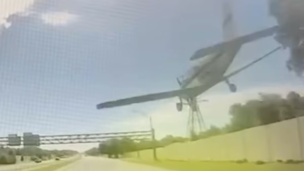 Flight instructor, 21, hailed for incredible emergency landing