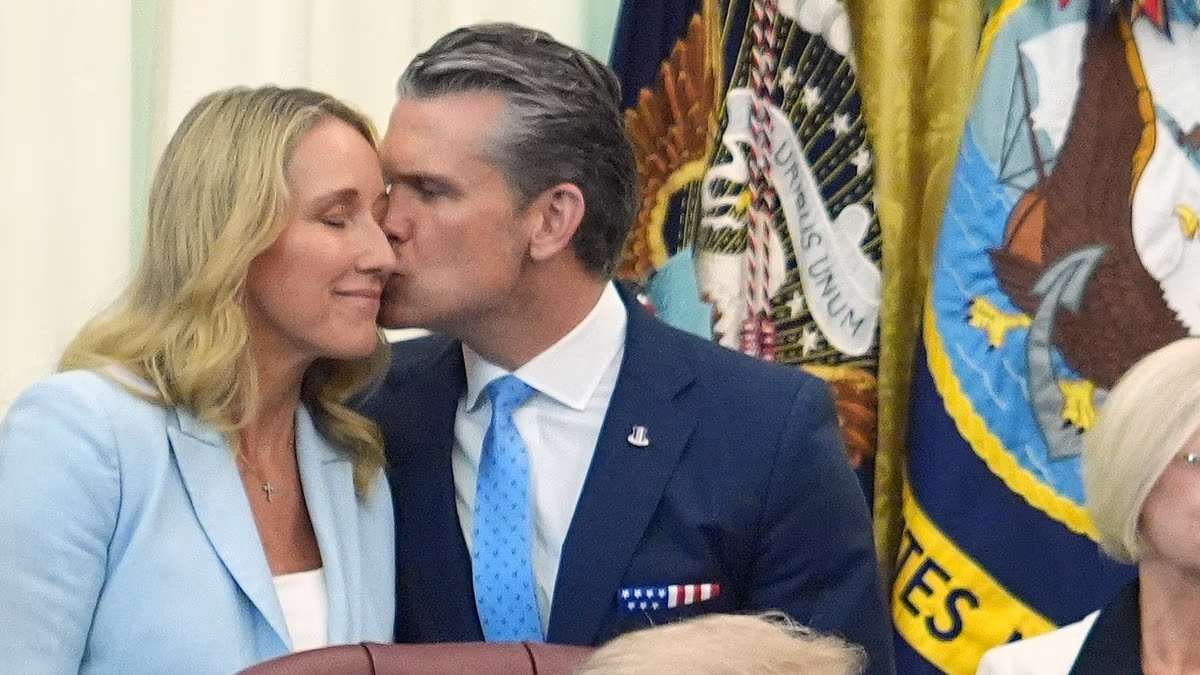 Fox News stars defend Jennifer Hegseth over Pentagon influence report