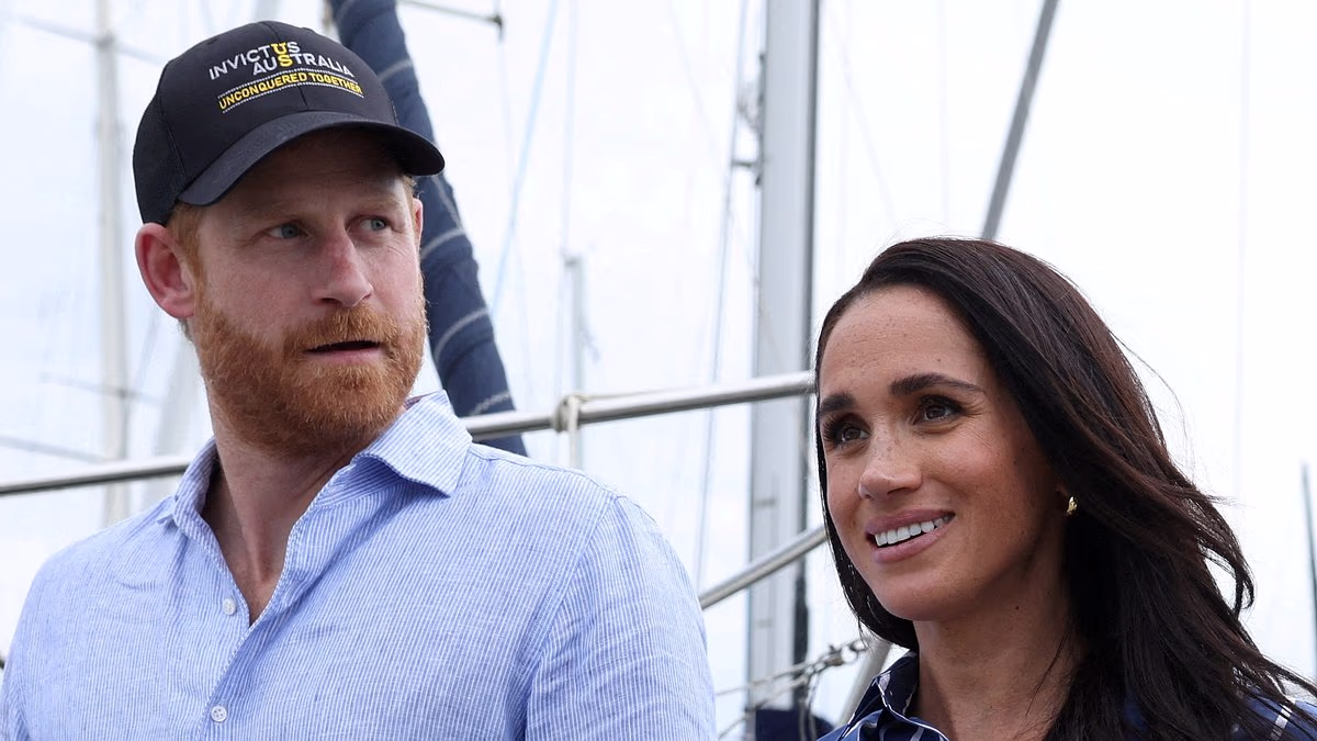 Furious Harry 'still expects apology' from Royal Family