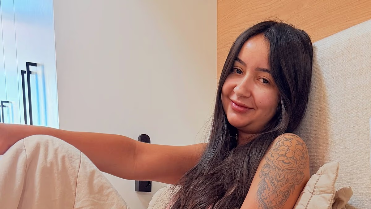 Tragic Loss: Influencer, 33, Passes Away Days After Plastic Surgery
