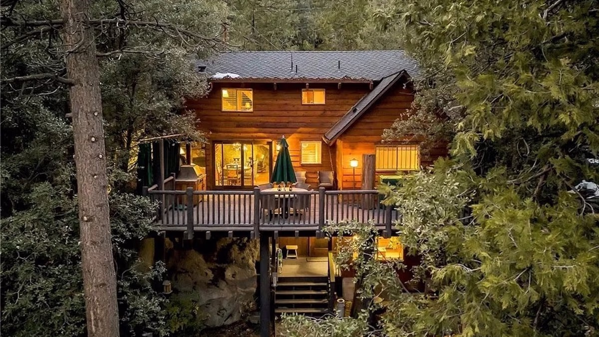 Inside Dolly Parton's quirky real estate empire