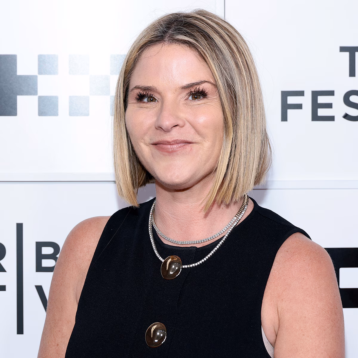 Jenna Bush Hager Shares Multigenerational Family Photo With Mom Laura