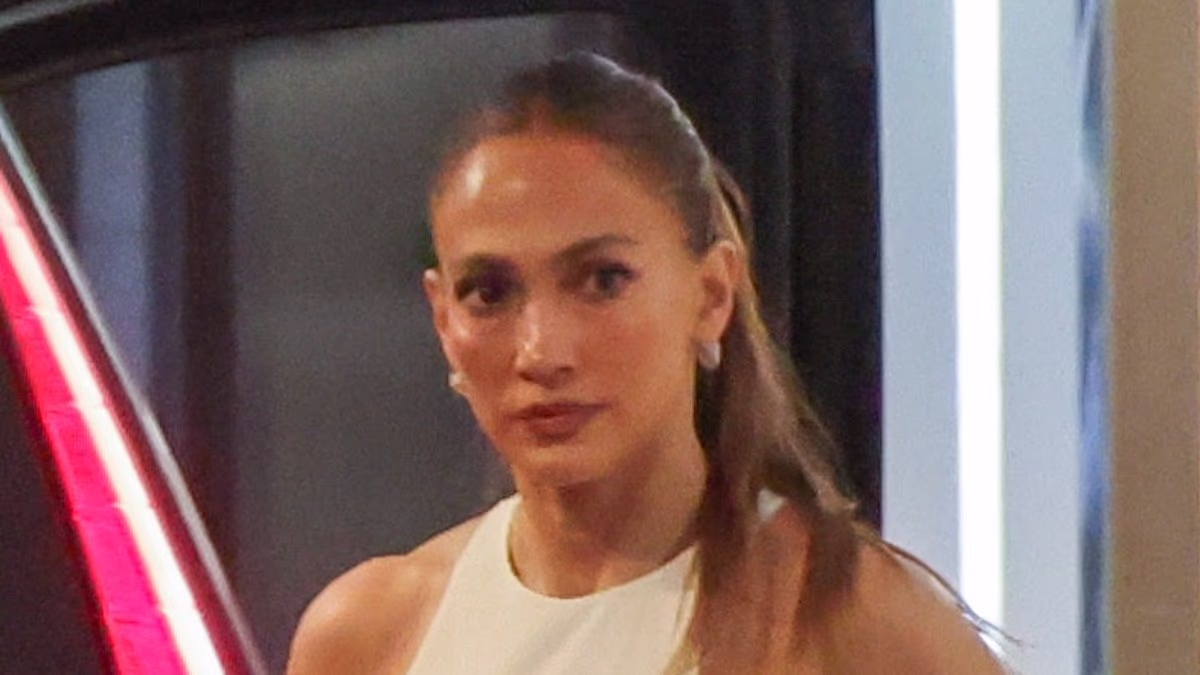 Jennifer Lopez and Ben Affleck narrowly avoid awkward run-in