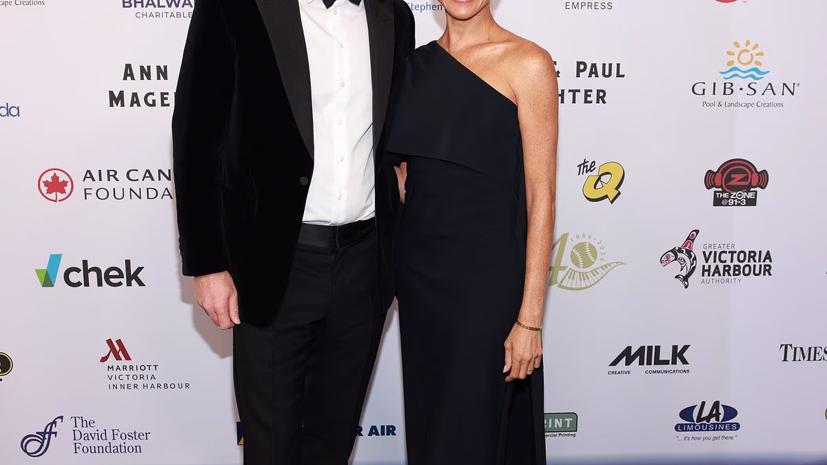 Meghan wears Diana's diamond and sapphire earrings on night with Harry