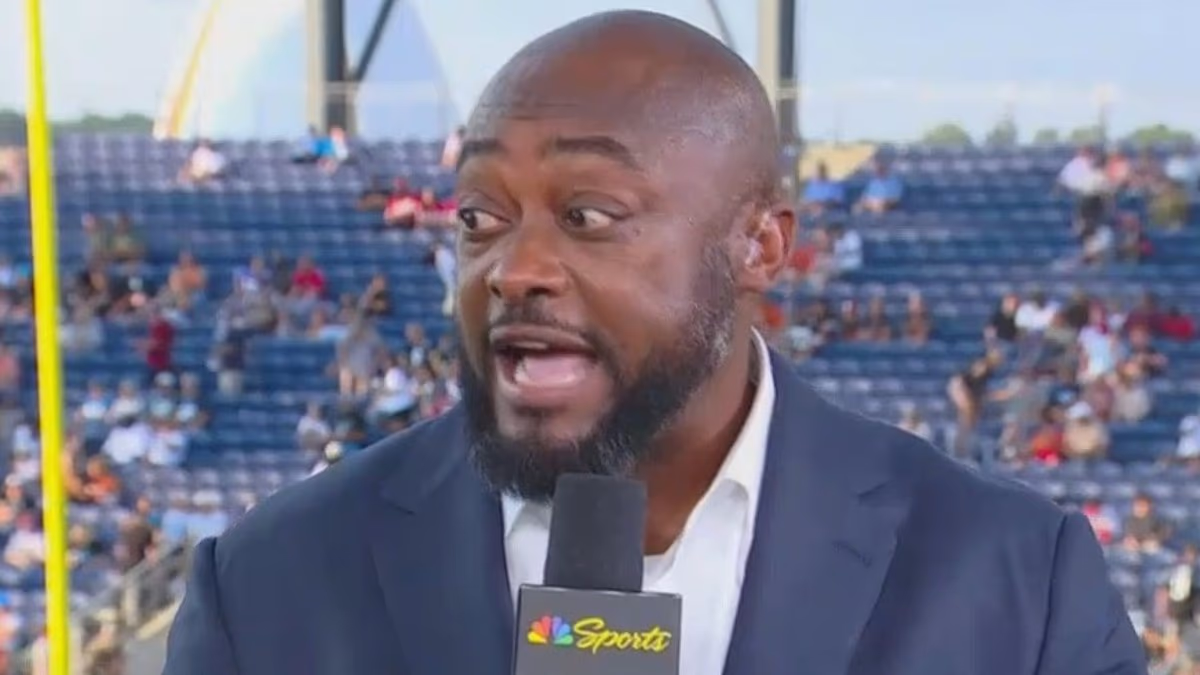 Mike Tomlin earns rave reviews as legendary NFL coach makes his NBC debut at Hall of Fame game: 'He's must see TV'
