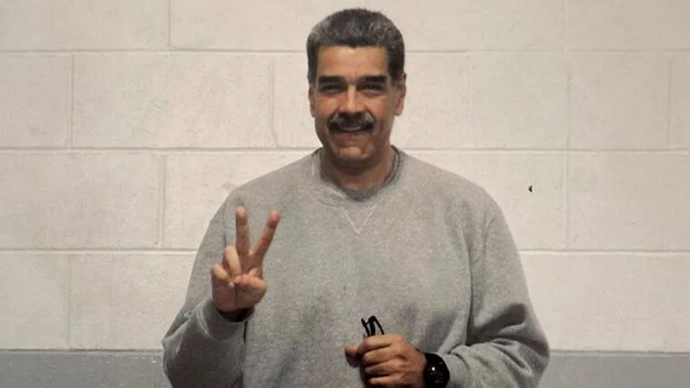 Nicolás Maduro Flashes Peace Signs in First Prison Photos After U.S. Capture in Caracas