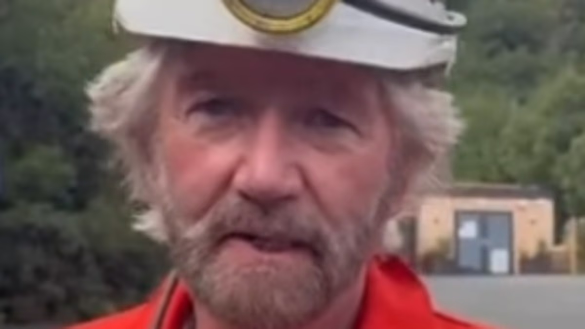 Noel Edmonds responds to backlash over viral lobster clip with defeated post after being criticised for buying the live animals from a supermarket and releasing them into the sea
