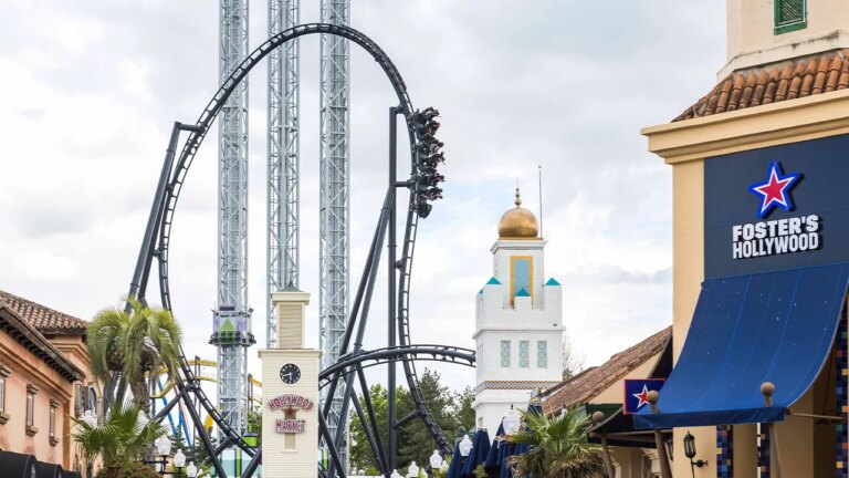 Parkgoer Airlifted After Batman Coaster Fractures Both Legs