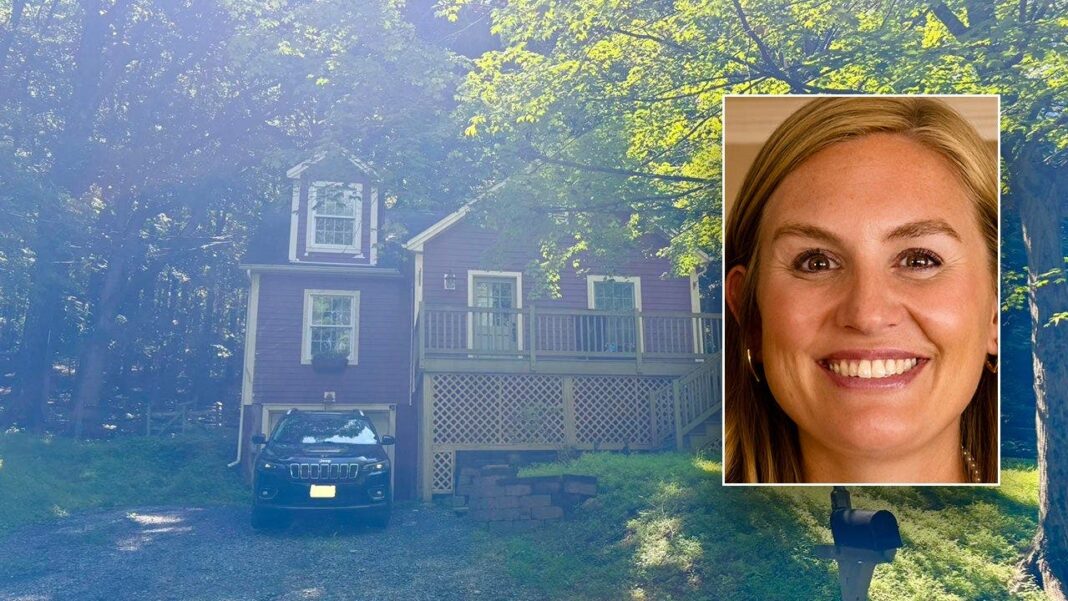 Slain NJ mom Brooke Hanlon's family backs investigators two months after her stabbing death