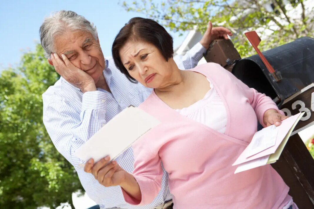 Social Security 'cliffs edge' risks $500 monthly pay cut for recipients