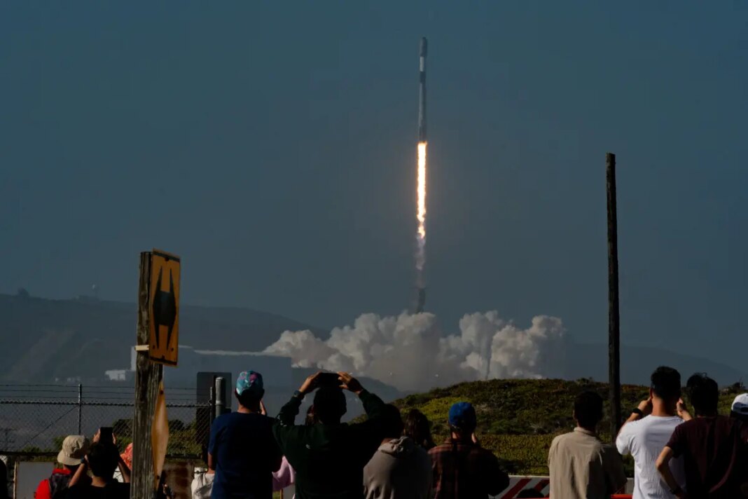 SpaceX to launch Falcon 9 rocket from Vandenberg Base in California