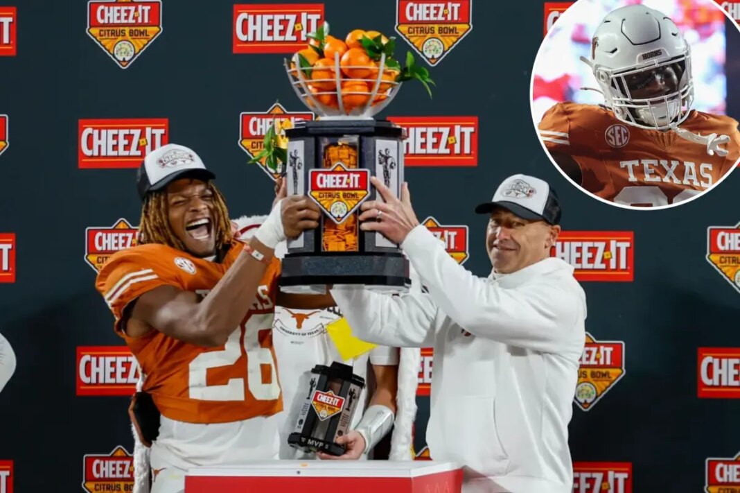 Texas dismisses Ty'Anthony Smith for conduct detrimental to team