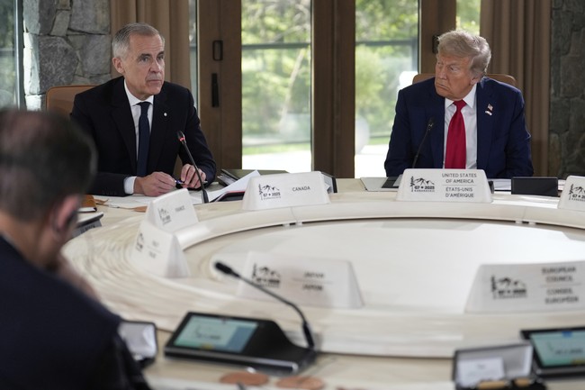 Trump Hits Pause on Canada Tariffs With Keystone XL Back in Play