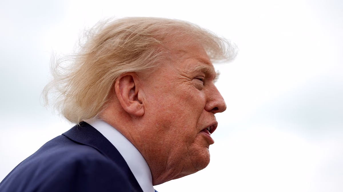 Trump's callous response as US sailors throw themselves overboard
