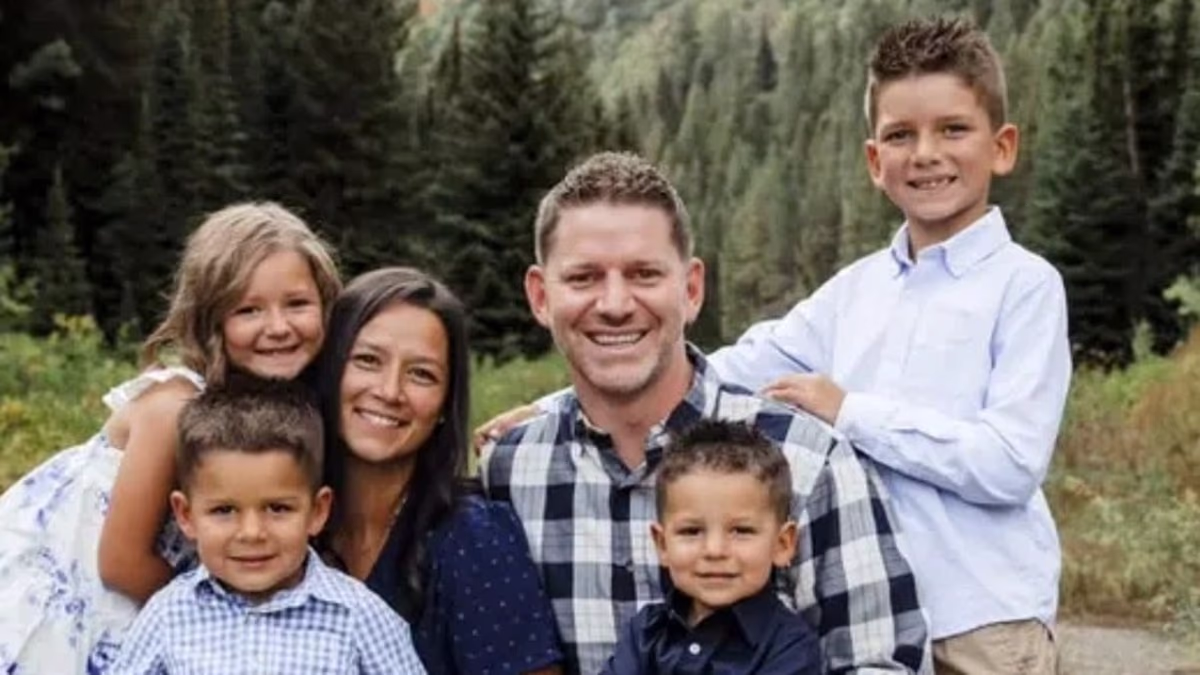Utah father-of-four dies after being struck by lightning on a jet ski