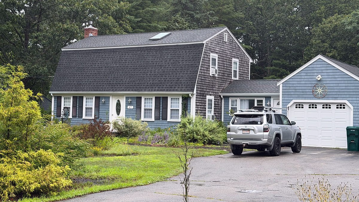 Who bought Lindsay Clancy's old home?