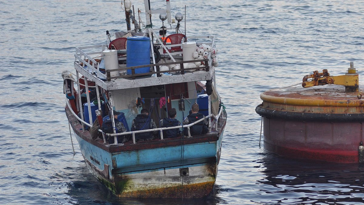 Albanese government grants 30,000 permanent visas to boat arrivals