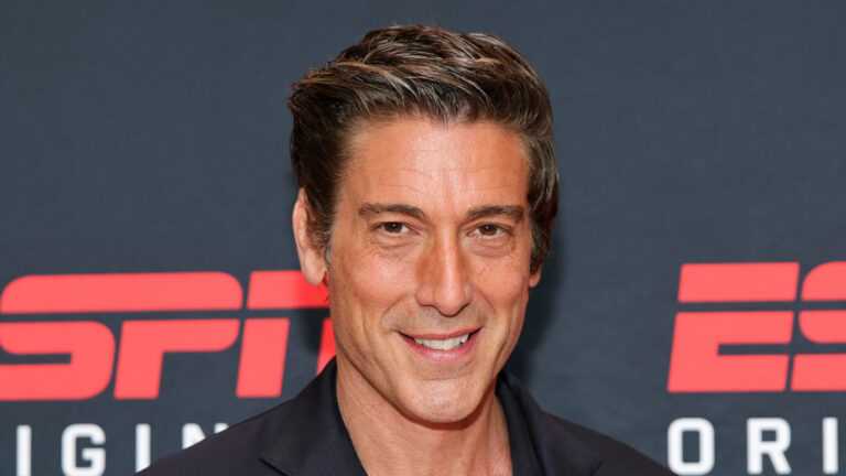 David Muir’s Love Life Rumors Fans Can’t Stop Discussing