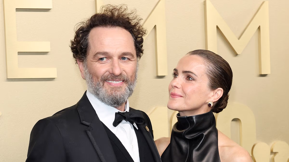 Awkward moment Matthew Rhys snubs Keri Russell as he wins record Emmys