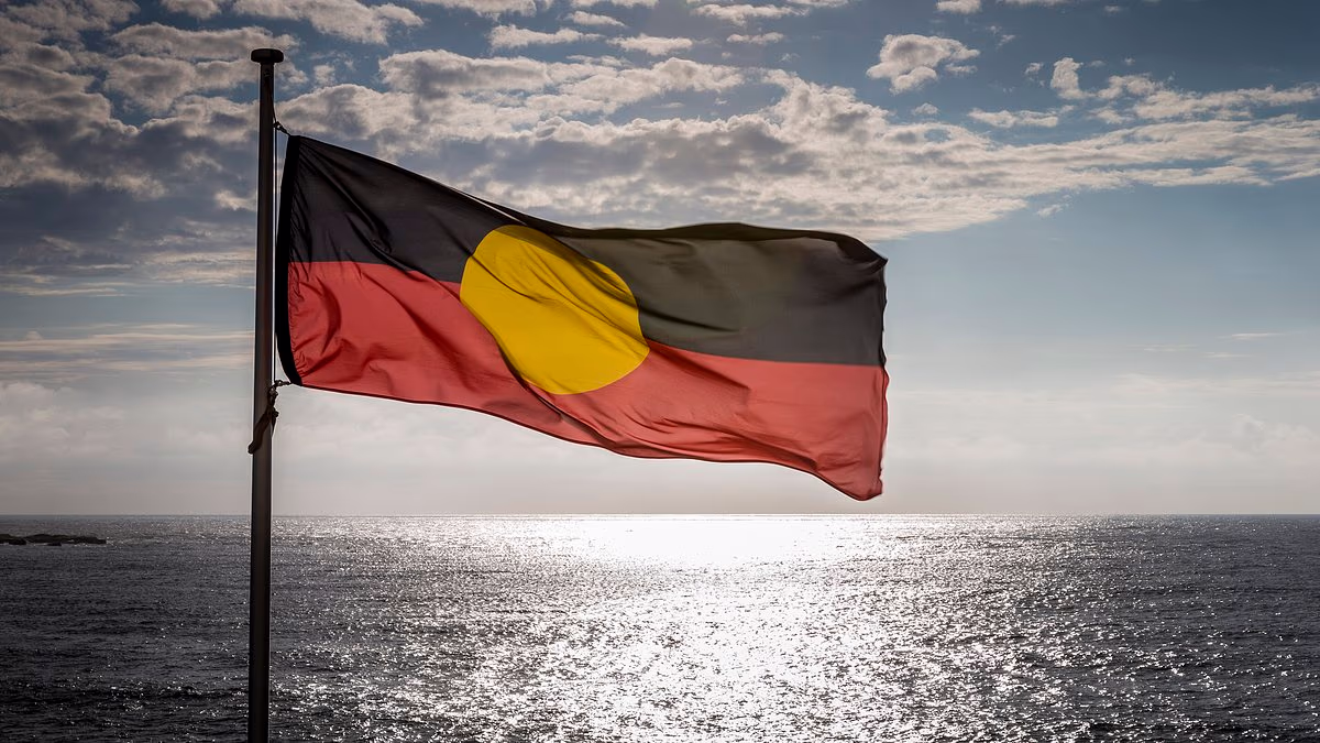Bondi Icebergs caught in Aboriginal land claim