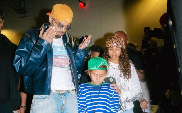 CHRIS BROWN HANGS BACKSTAGE WITH KIDS ROYALTY AND AEKO DURING L.A. TOUR STOP
