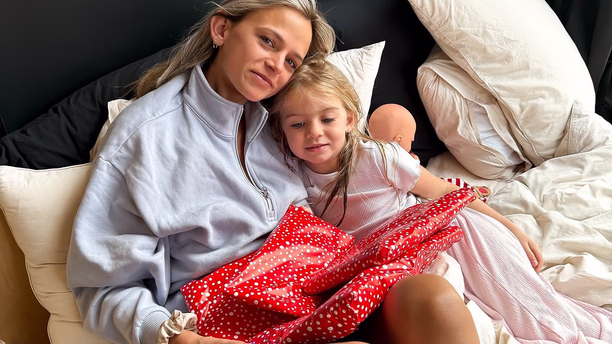 Cancer-stricken AFL wag Kellie Finlayson shares sad health update