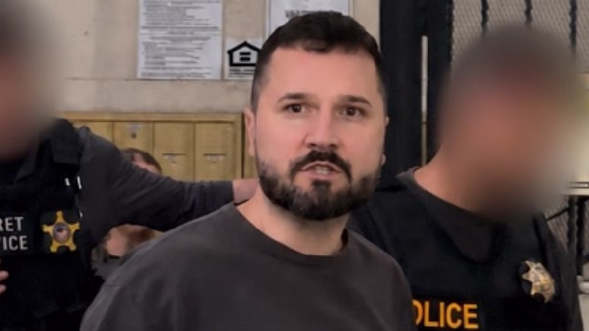 Christian podcaster flashes glare during arrest for threatening Trump