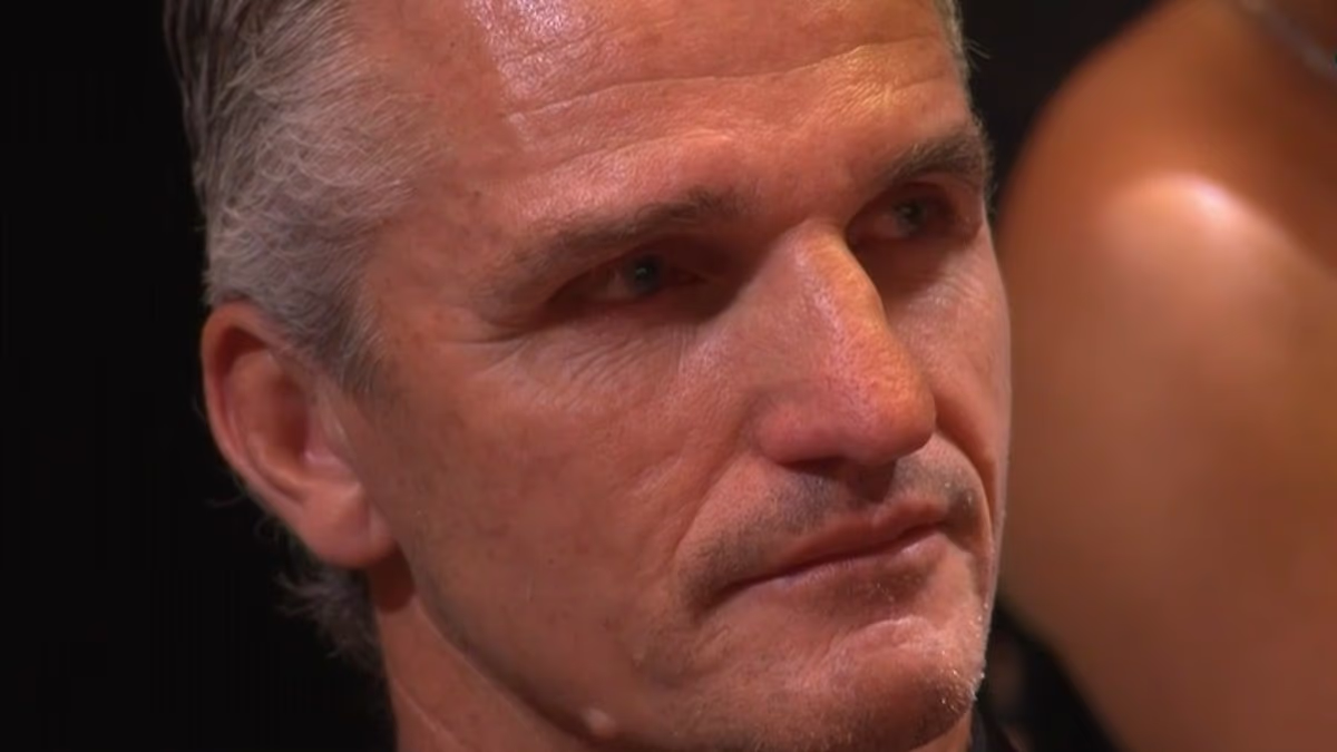Cleary's father fights back tears as injured star wins Dally M